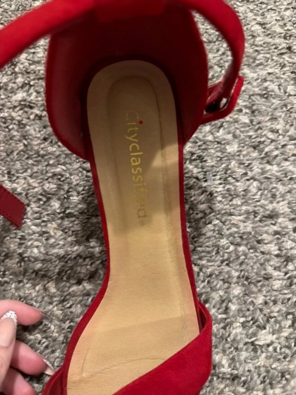Red heels - Picture 4 of 4